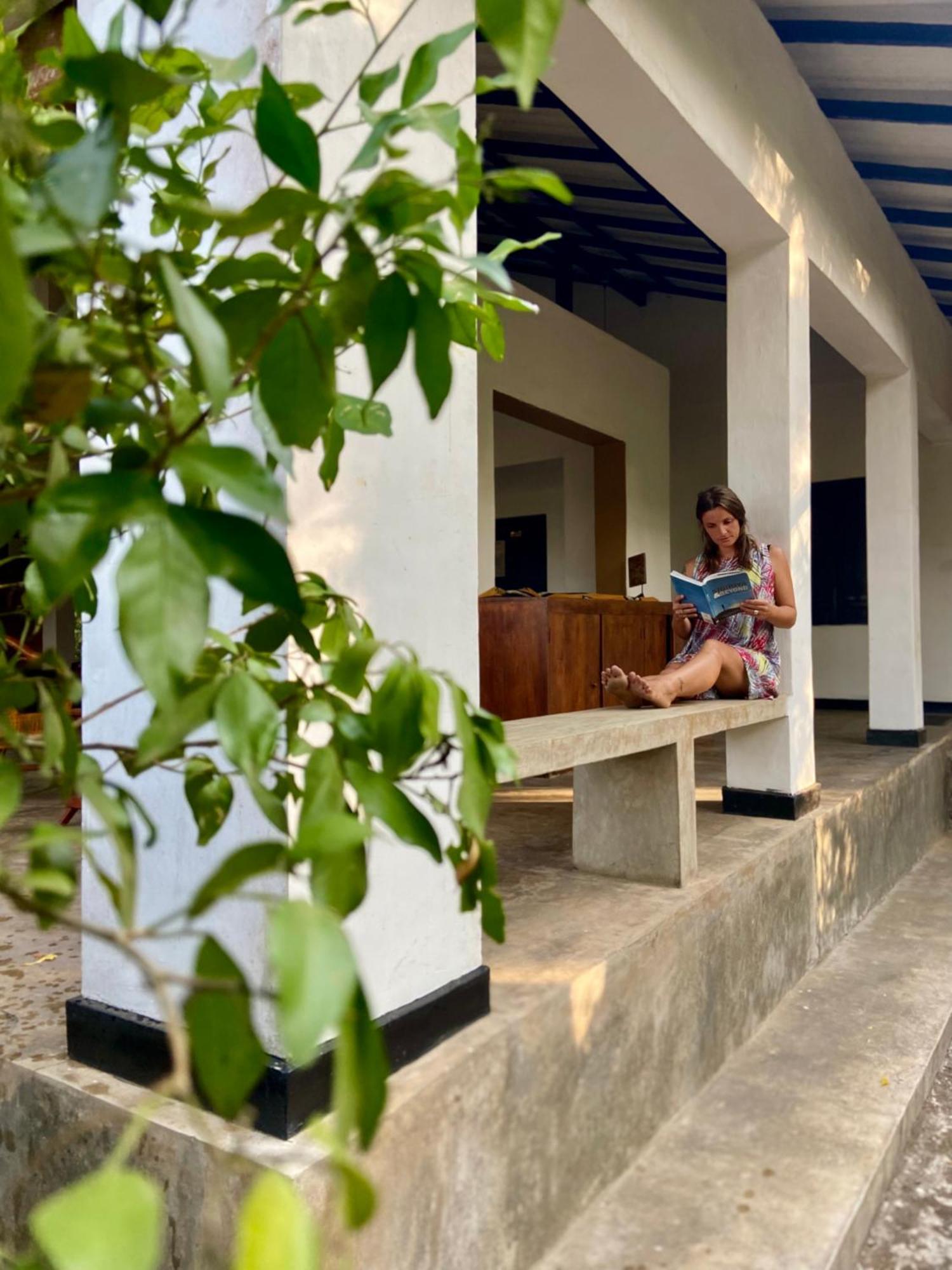 Villa Waters Edge, Anuradhapura Exterior foto